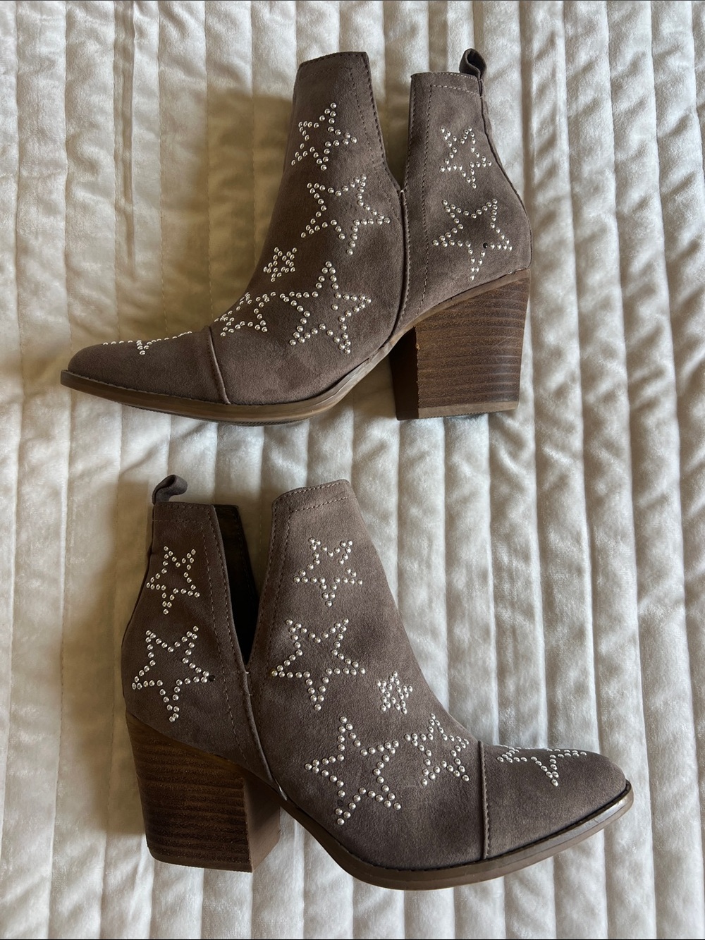 Carlos by Carlos Santana Westerly Taupe Suede Star-Stud Ankle Booties